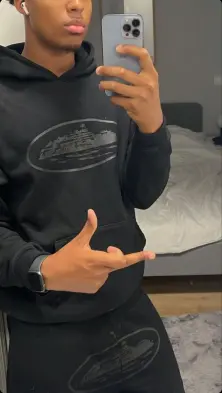 WhatsApp-Image-2025-09-26-at-01.24.26.jpeg_strip=all&lossy=1&w=222&ssl=1